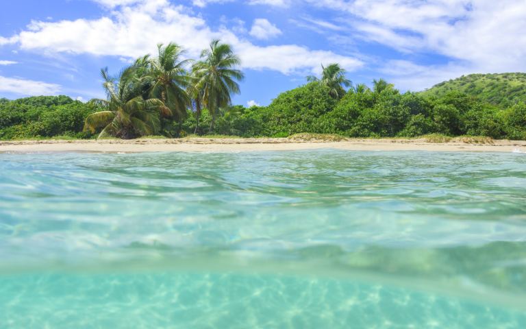 Private charter flights to Culebra